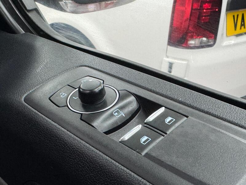 2024 Ford Transit Custom - exterior