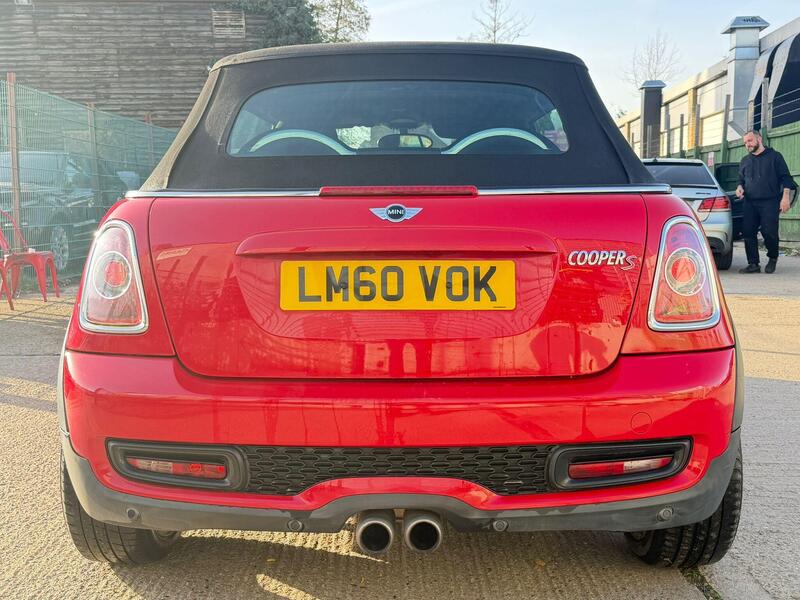 Mini MINI Convertible view 6