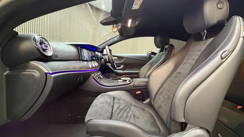 Mercedes-Benz E Class view 3