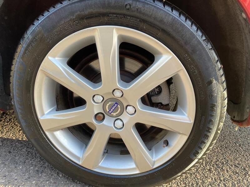 Volvo S60 view 28