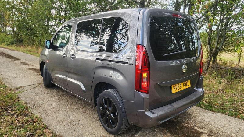 2019 Vauxhall Combo Life — photo 7