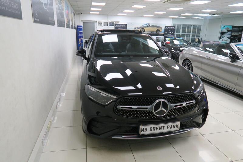 Mercedes-Benz GLC view 3
