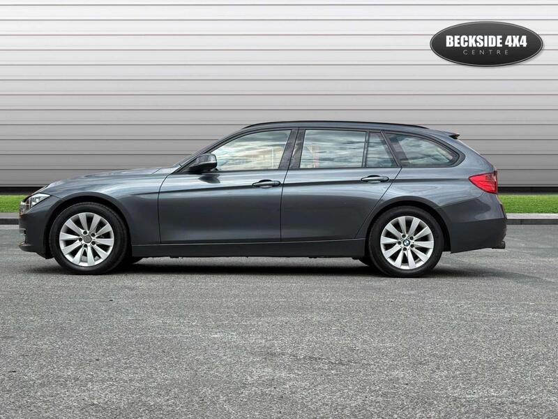 BMW 3 Series view 5