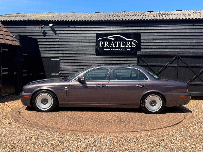 Jaguar XJ view 6