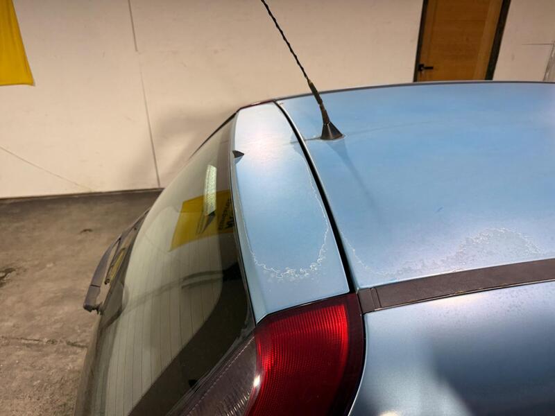 2001 Vauxhall Corsa — photo 17