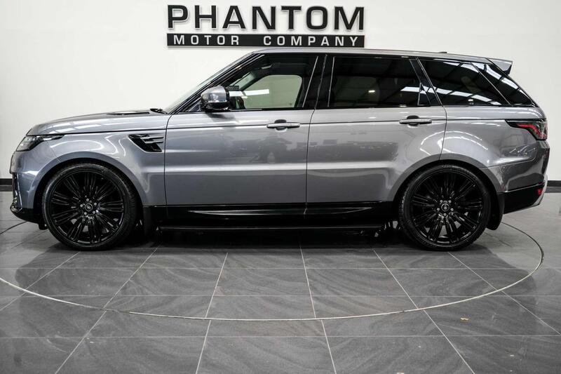 Land Rover Range Rover Sport view 3