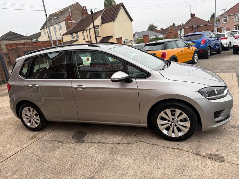 Volkswagen Golf Sportsvan view 6