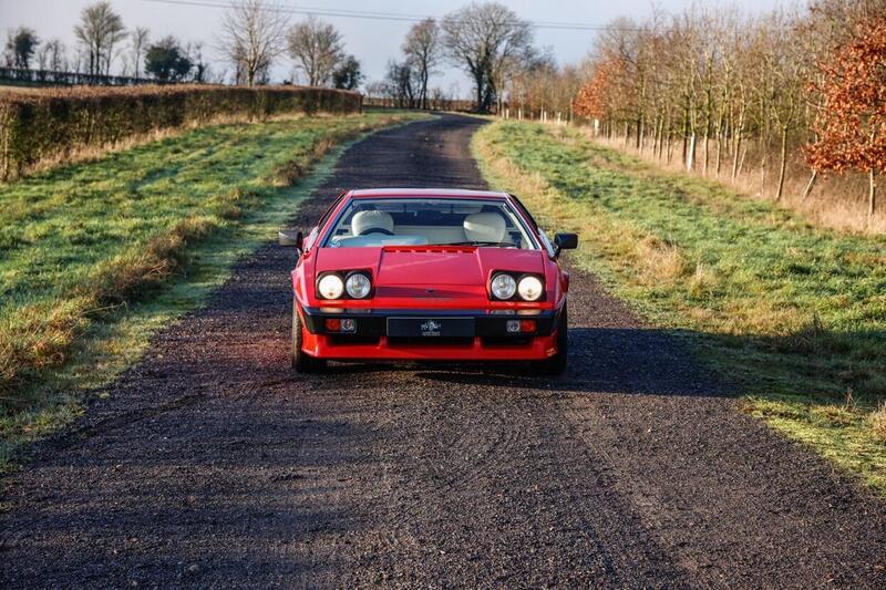 Lotus Esprit view 4