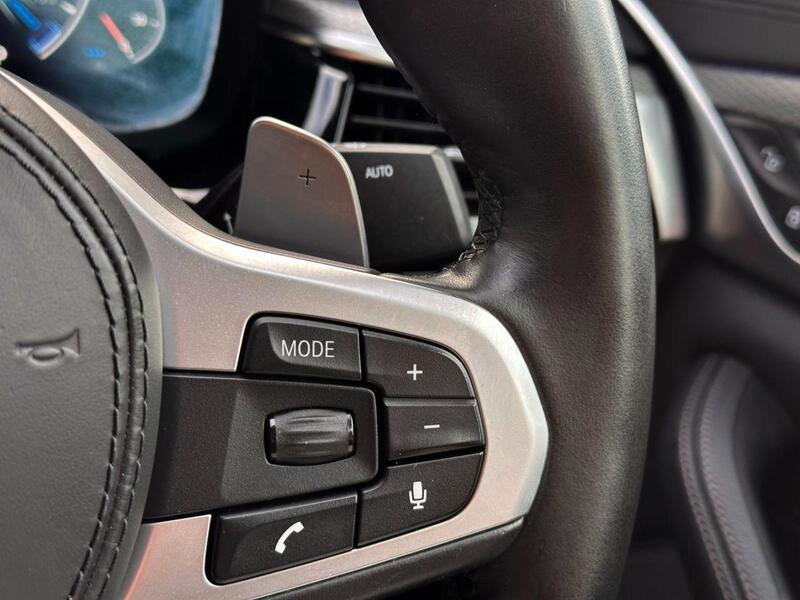 BMW 5 Series view 22