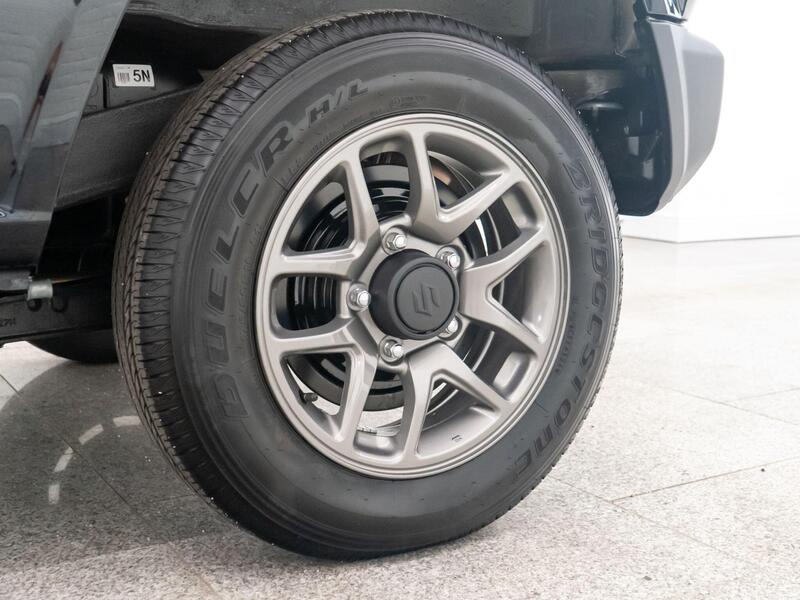 Suzuki Jimny view 2