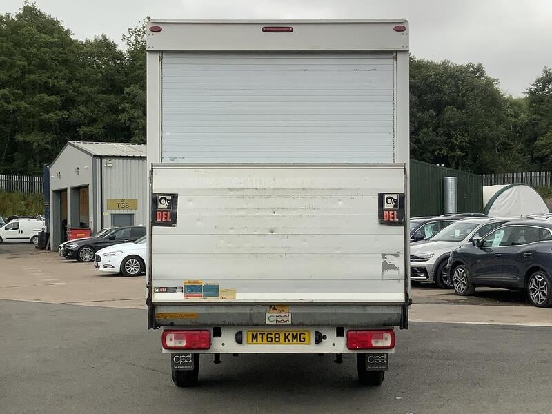 Volkswagen Crafter view 5