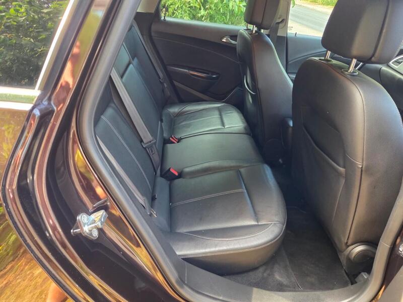 Vauxhall Astra view 6