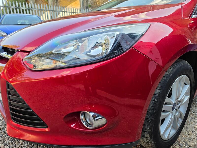 Ford Focus 1.0T EcoBoost Titanium Navigator Euro 5 (s/s) 5dr thumbnail 12