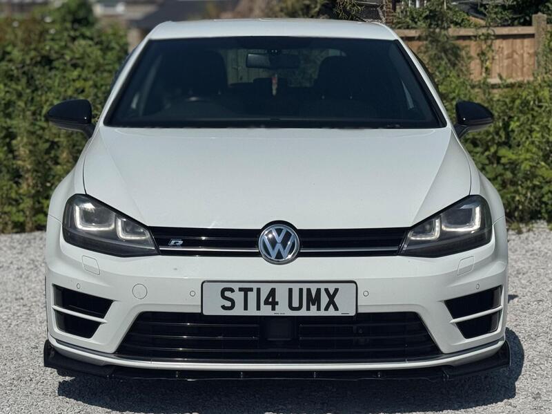 Volkswagen Golf view 4
