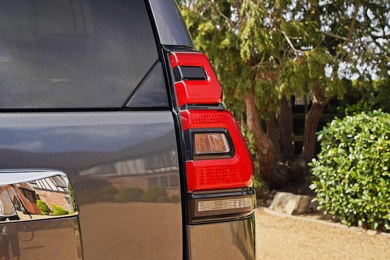 Toyota Land Cruiser view 6
