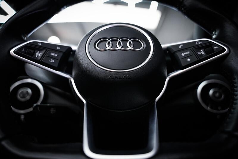 Audi Audi TT view 7