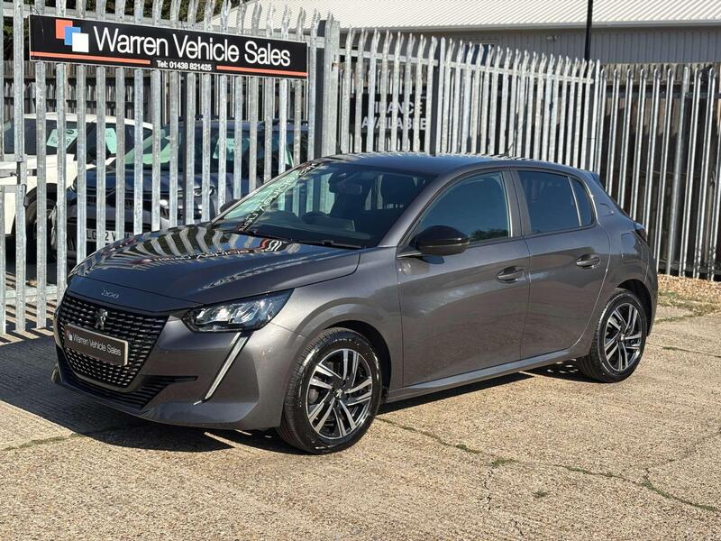 Peugeot 208 view 2