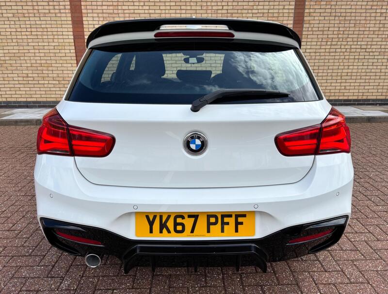 BMW 1 Series view 4