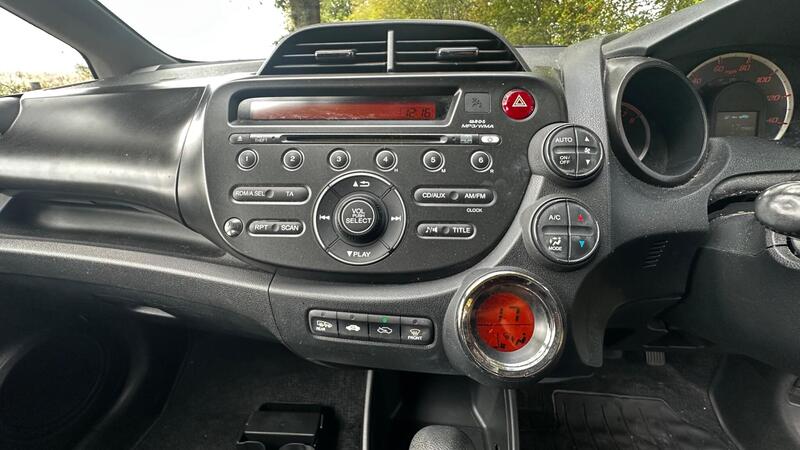2013 Honda Jazz — photo 10