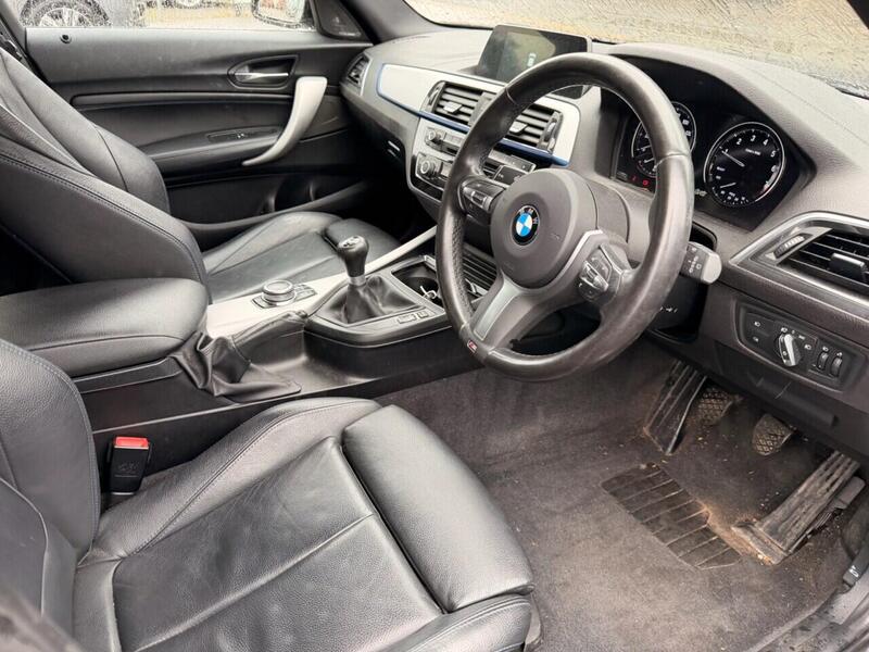 BMW 1 Series view 4