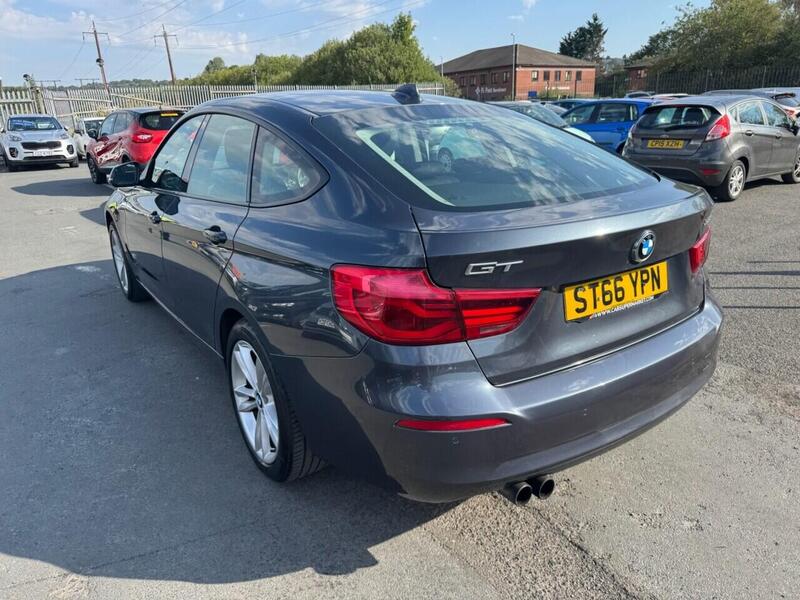 BMW 3 Series Gran Turismo view 4