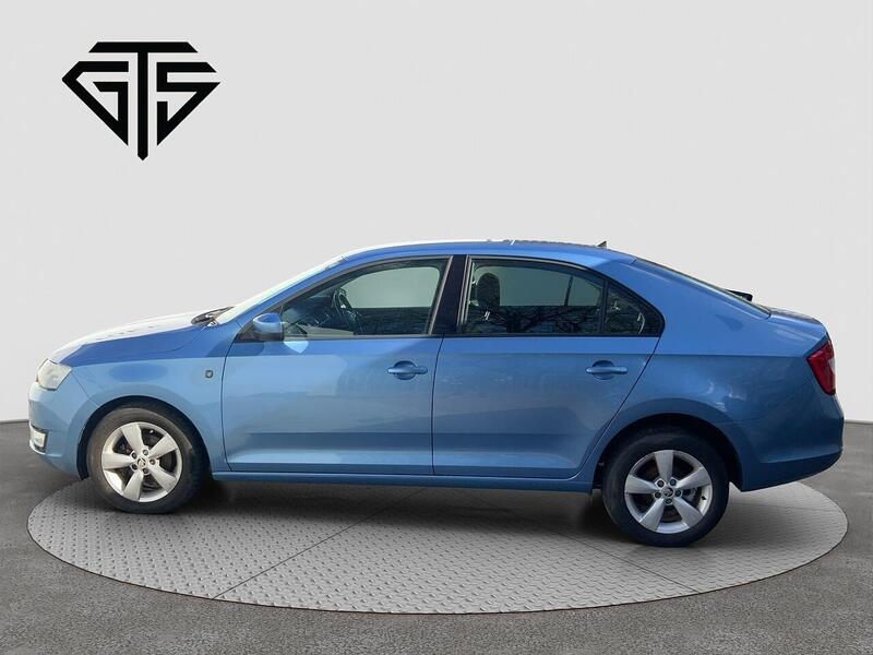 Skoda Rapid view 6