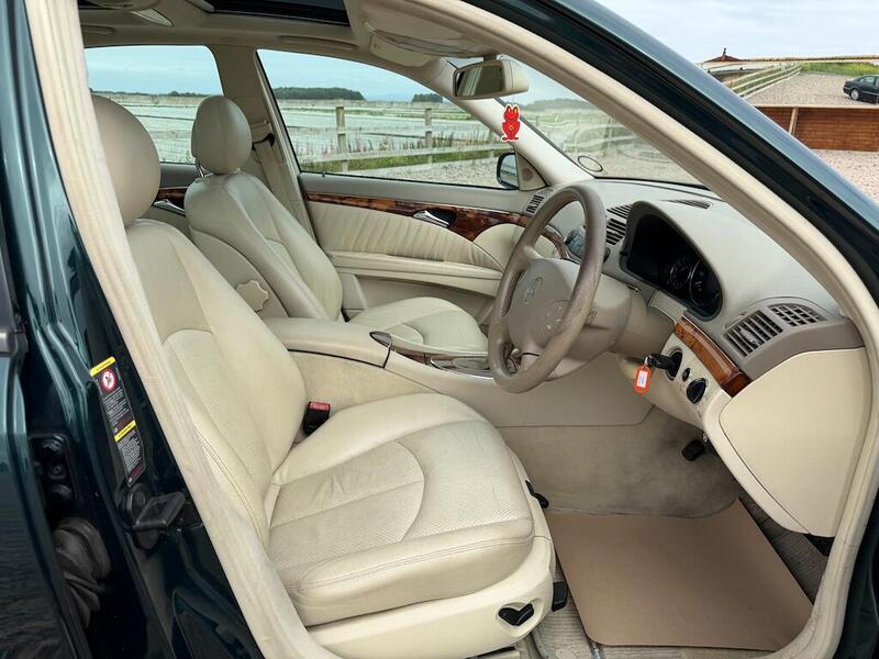 Mercedes-Benz E Class view 5