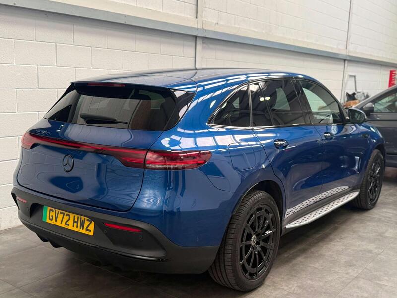 Mercedes-Benz Mercedes-Benz EQC view 6