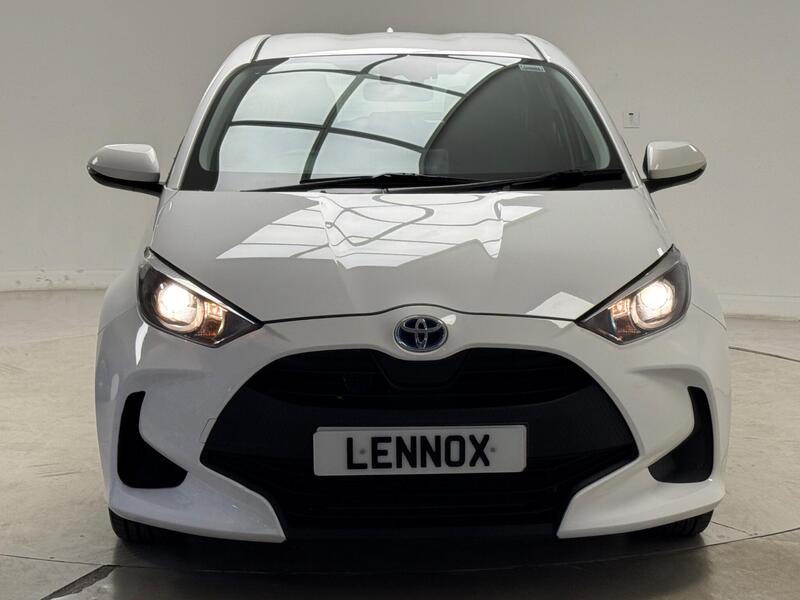 Toyota Yaris view 2