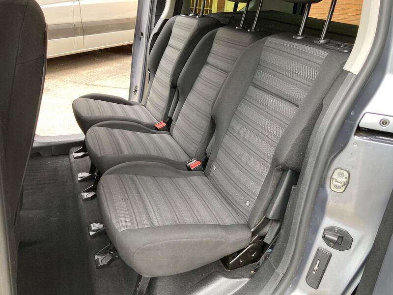 Vauxhall Combo Life view 5