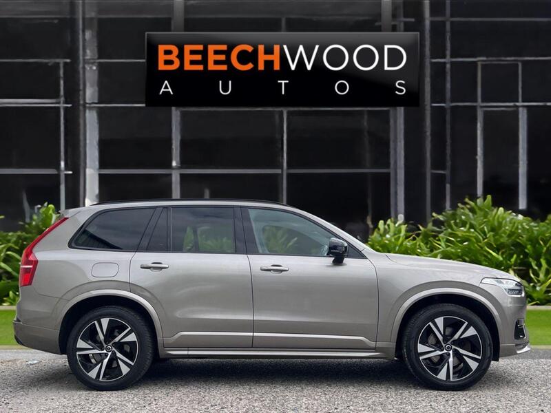 Volvo XC90 view 6