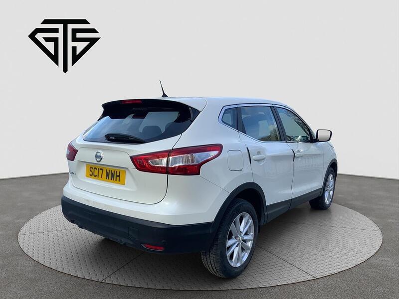 Nissan Qashqai view 3