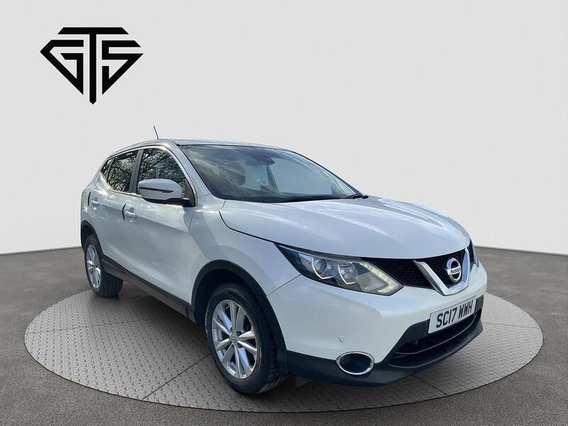 2017 Nissan Qashqai in White for sale