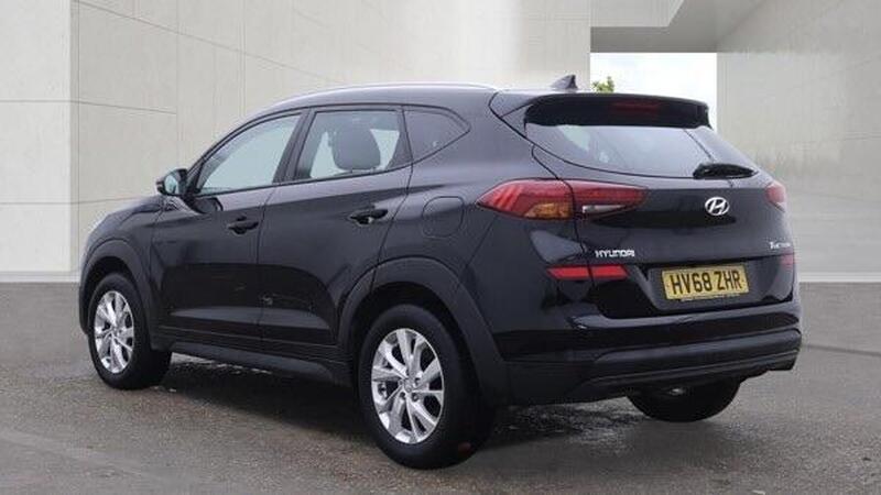 Hyundai Tucson view 3