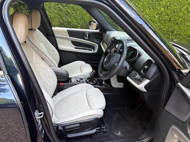 Mini Countryman view 6