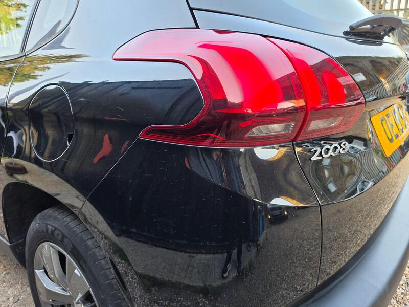 Peugeot 2008 1.2 PureTech Active Euro 6 (s/s) 5dr thumbnail 11