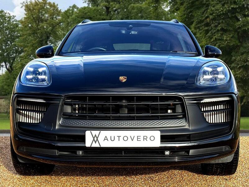 Porsche Macan view 2