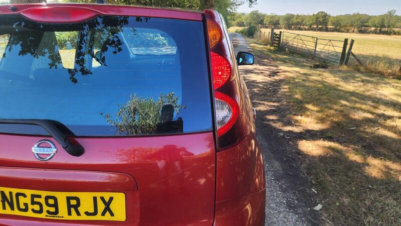 2010 Nissan Note — photo 18