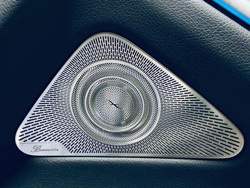 Mercedes-Benz S Class view 3