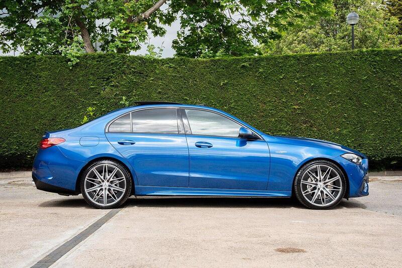 Mercedes-Benz C-Class view 6