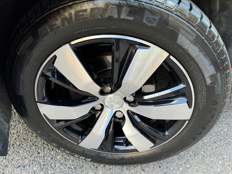 Peugeot 2008 view 28