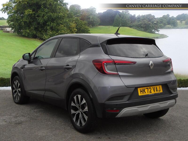 Renault Captur view 4