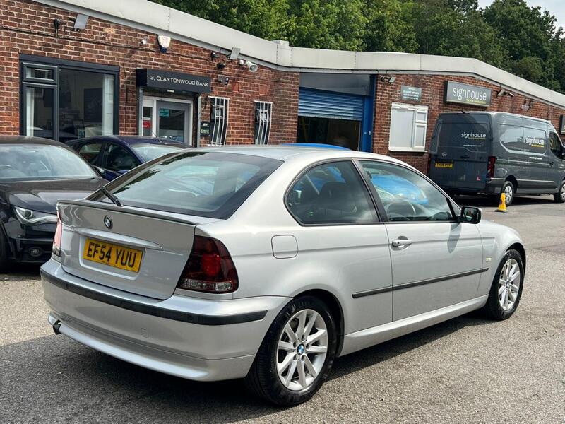 BMW 3 Series view 3