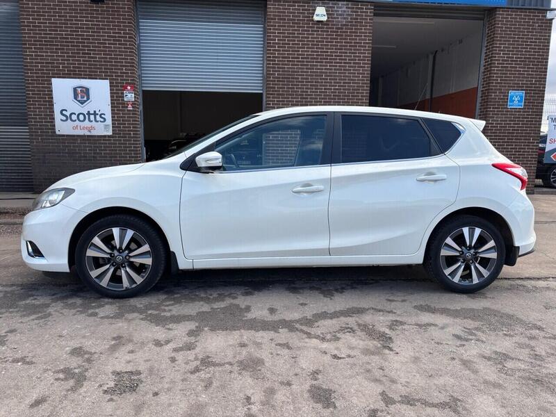 Nissan Pulsar view 4