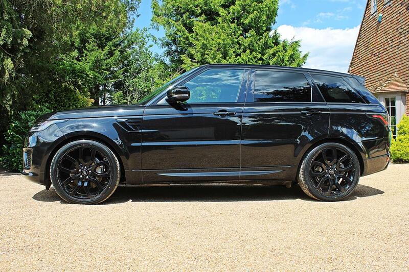 Land Rover Range Rover Sport view 2