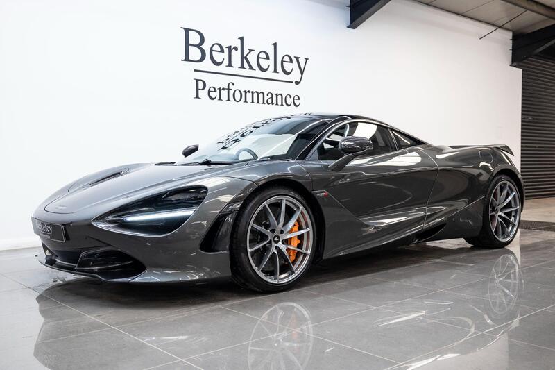 Mclaren 720s view 7