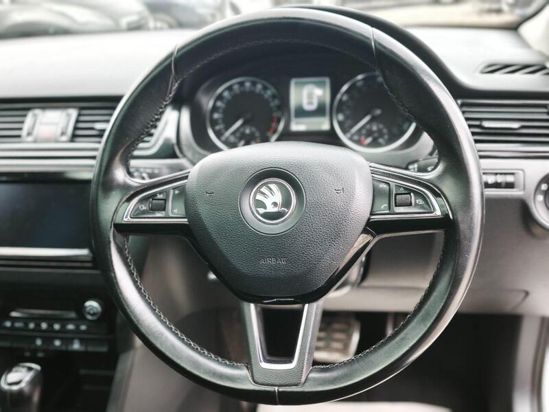 Skoda Rapid Spaceback view 3