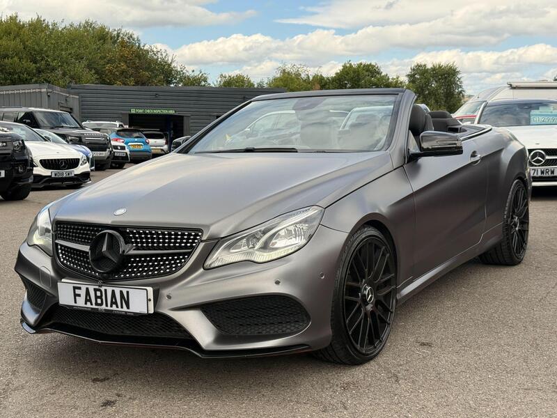Mercedes-Benz E-Class view 3