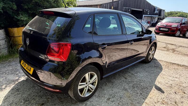 2016 Volkswagen Polo — photo 6