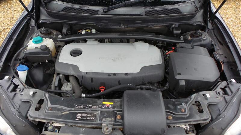 Volvo XC90 view 31
